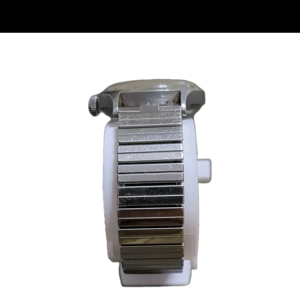 Silver Analog Men's Watch with Red Second Hand